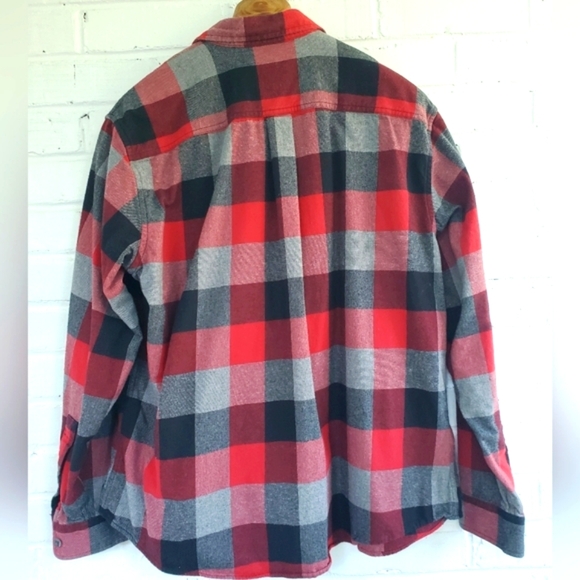 Eddie Bauer Men's shirt / shacket. Red, grey, black plaid. XL - Picture 8 of 9